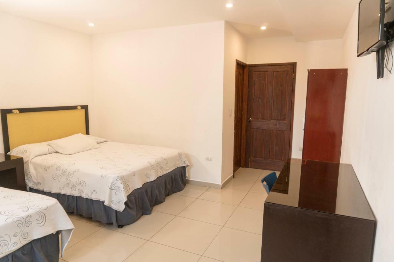 Micro Hotel Rio De Piedras San Pedro Sula Bagian luar foto